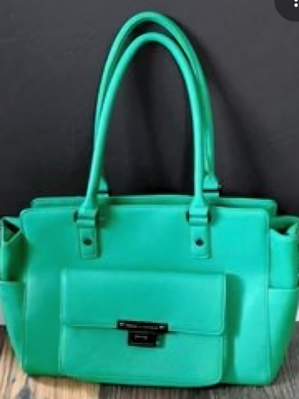 Damsel In Defense Kelly Green Conceal Carry Purse